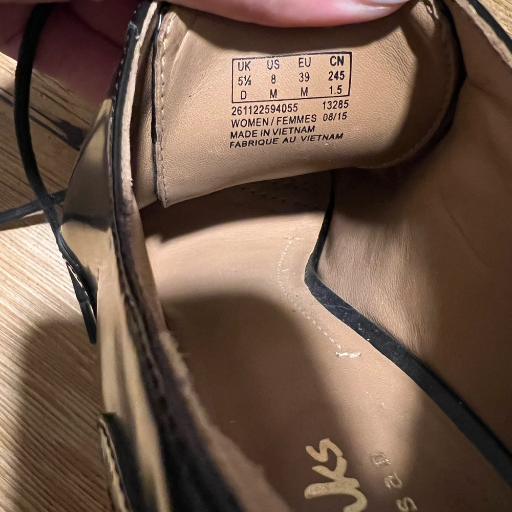 Clarks Shoes - Picture 4 of 4
